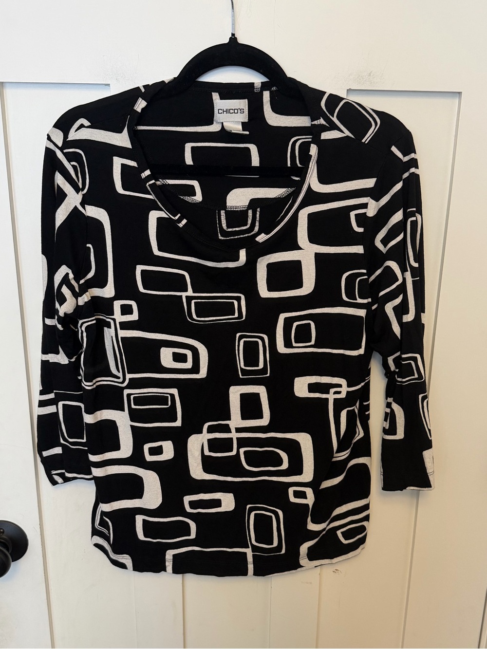 Chico's top retro-inspired black & white geometric square pattern Size 2 Large